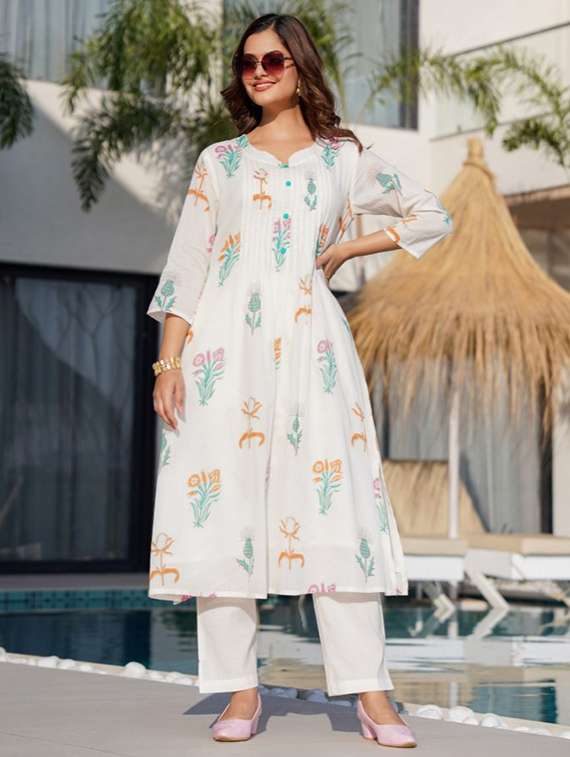 women three quarter sleeve kurta pant set