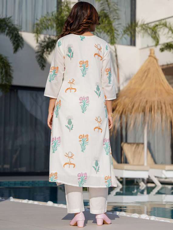 women three quarter sleeve kurta pant set - 21969650 - Standard Image - 3