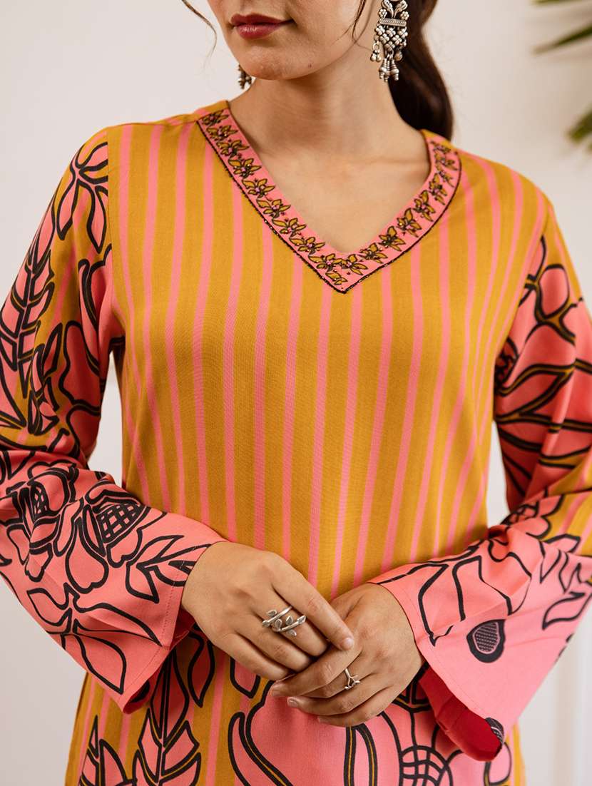 women printed long sleeve kurta palazzo set - 21969660 - Standard Image - 3