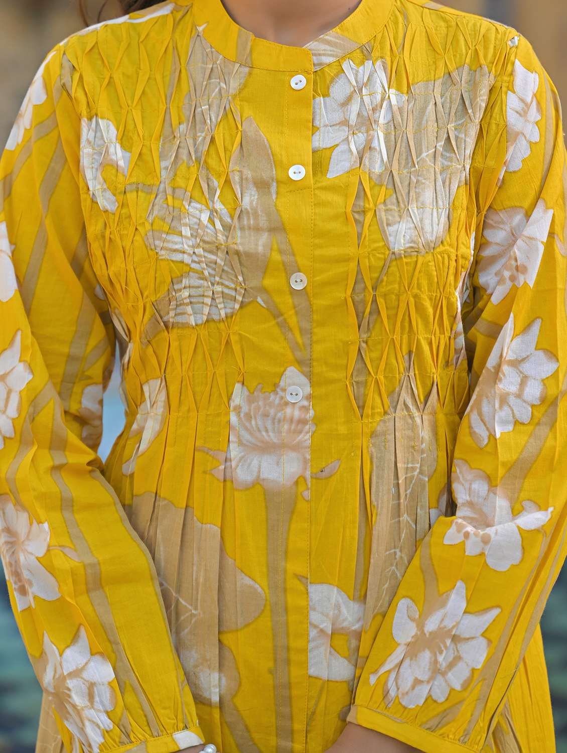 women floral three quarter sleeve kurta pant set - 21969670 - Standard Image - 3
