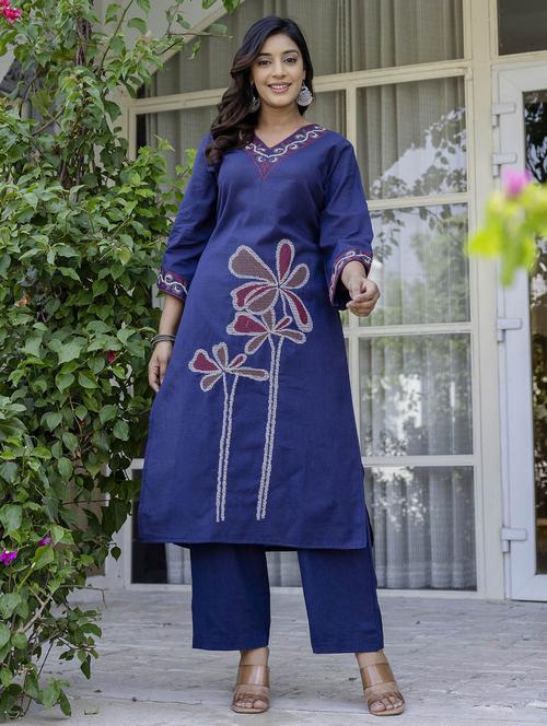 women three quarter sleeve kurta pant with dupatta set - 21969701 - Standard Image - 0