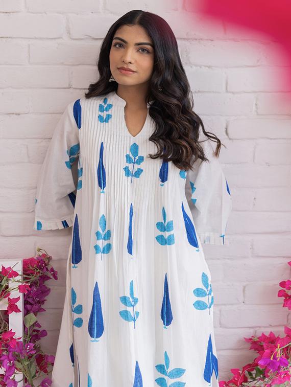 women printed three quarter sleeve kurta pant set - 21969728 - Standard Image - 3