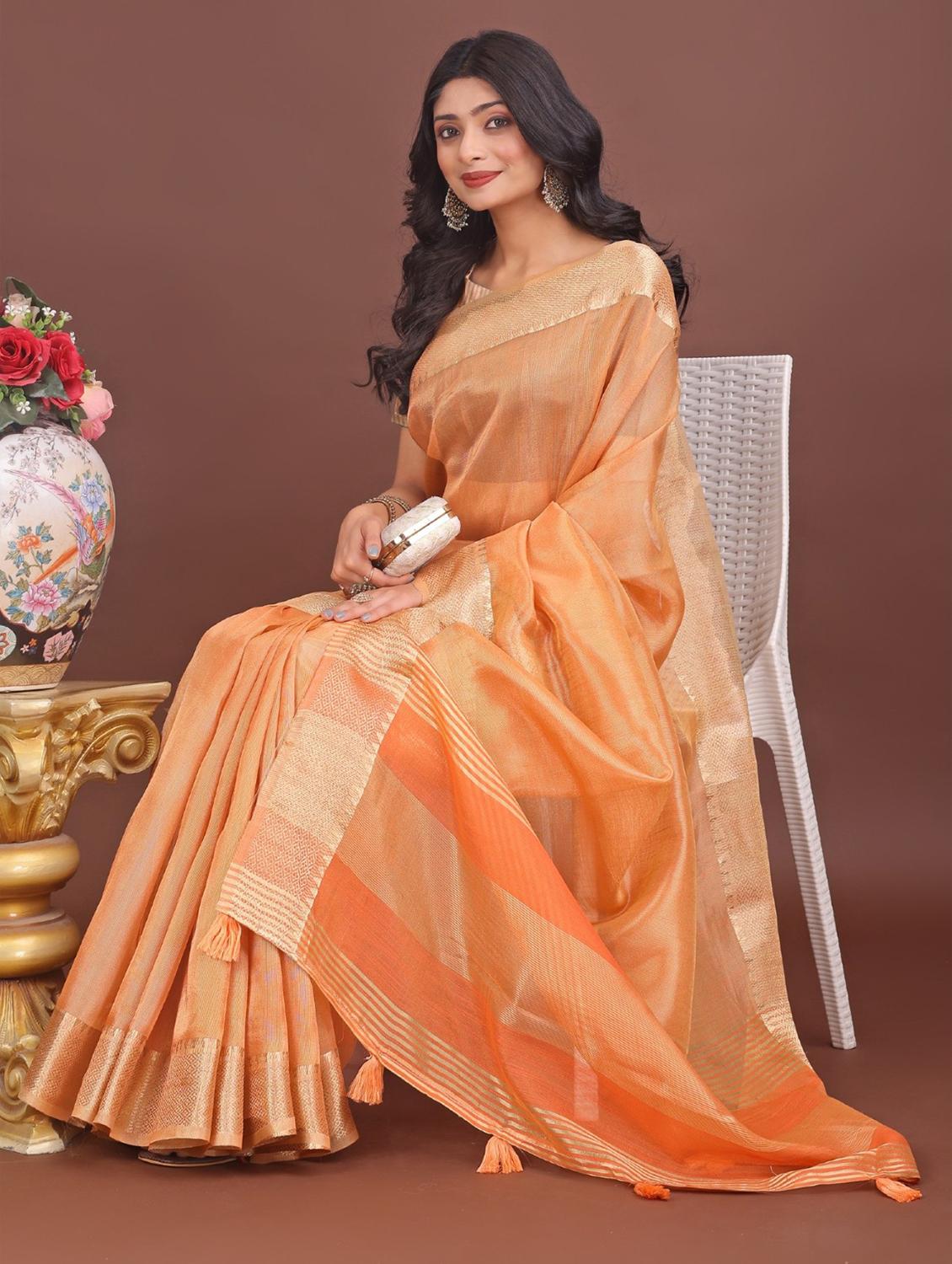 women solid with bordered saree with blouse - 21969901 - Standard Image - 3