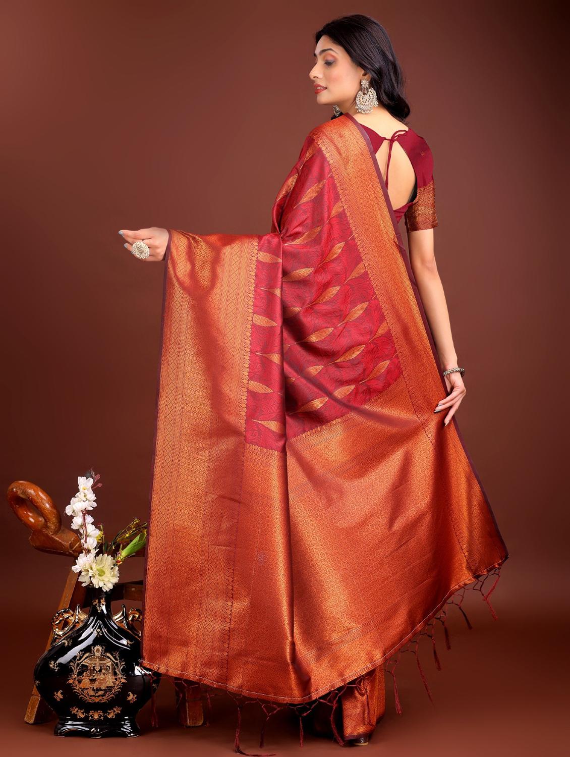 women self design banarasi saree with blouse - 21969910 - Standard Image - 3