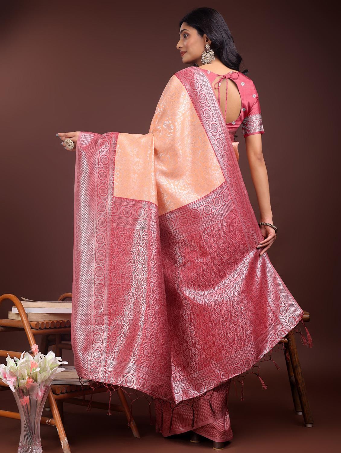 women self design bordered saree with blouse - 21969917 - Standard Image - 3