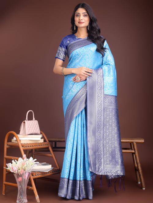 women self design bordered saree with blouse - 21969918 - Standard Image - 0