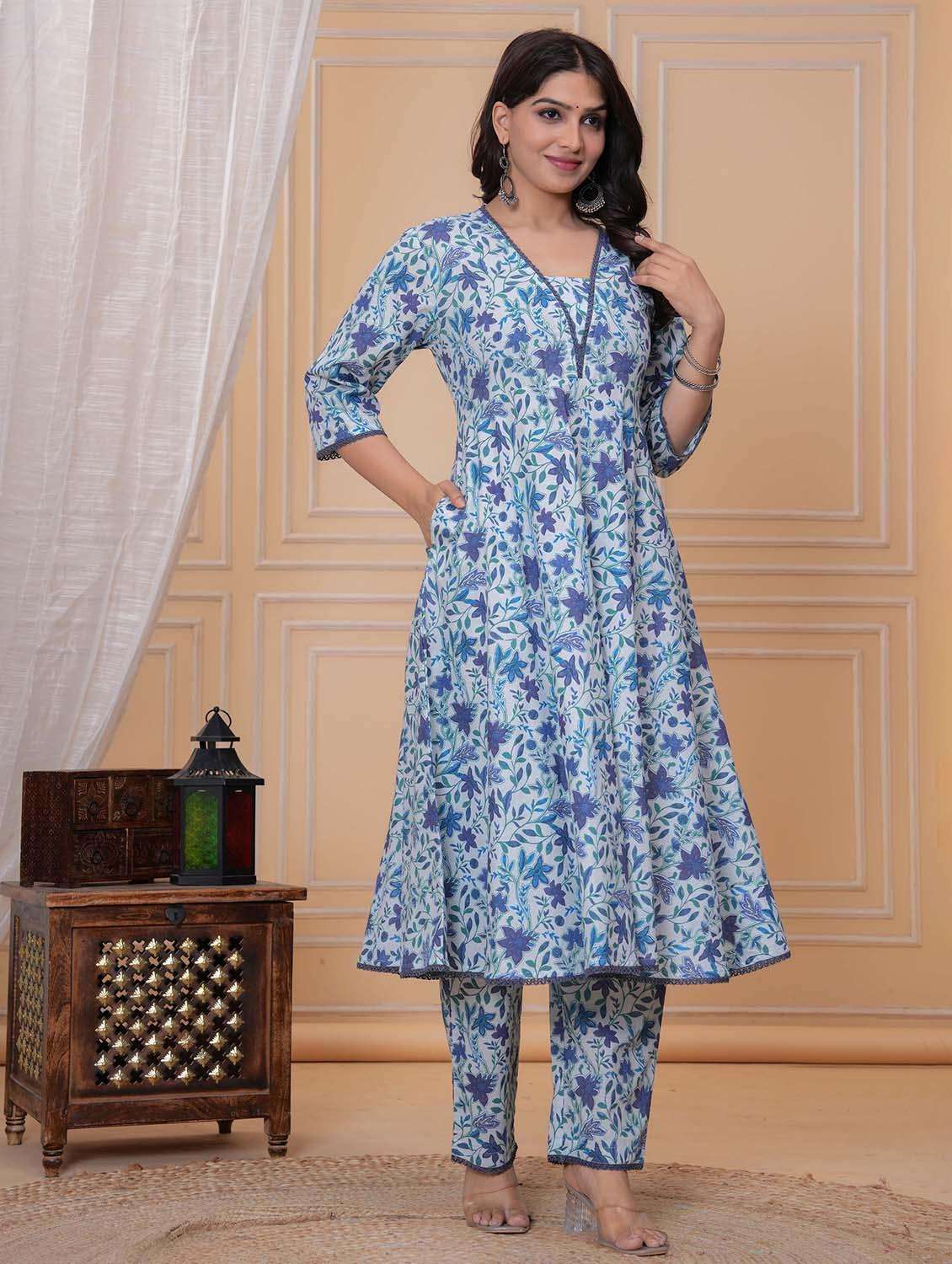 women three quarter sleeve kurta pant with dupatta set - 21969969 -  Standard Image - 3