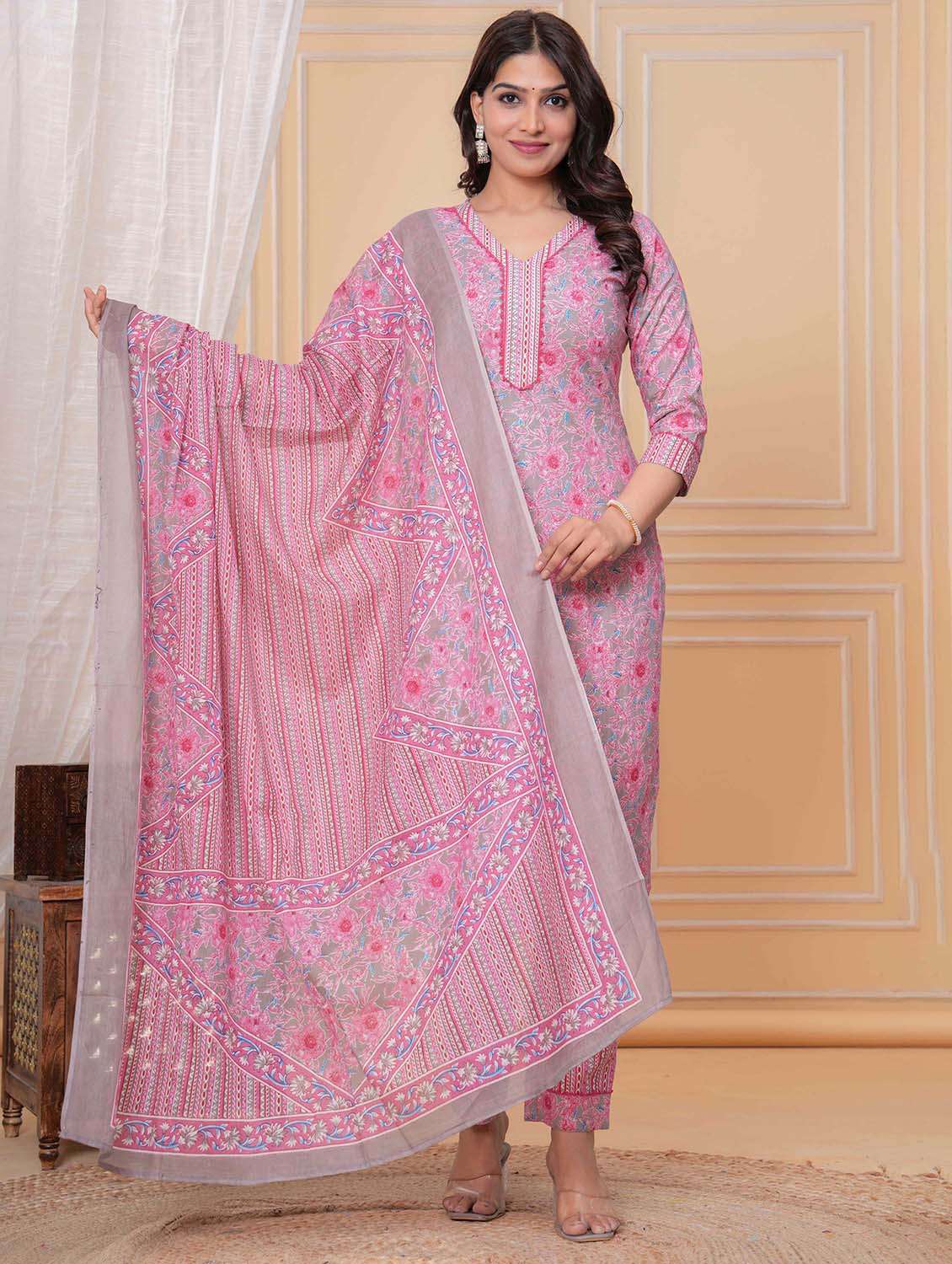 women three quarter sleeve kurta pant with dupatta set