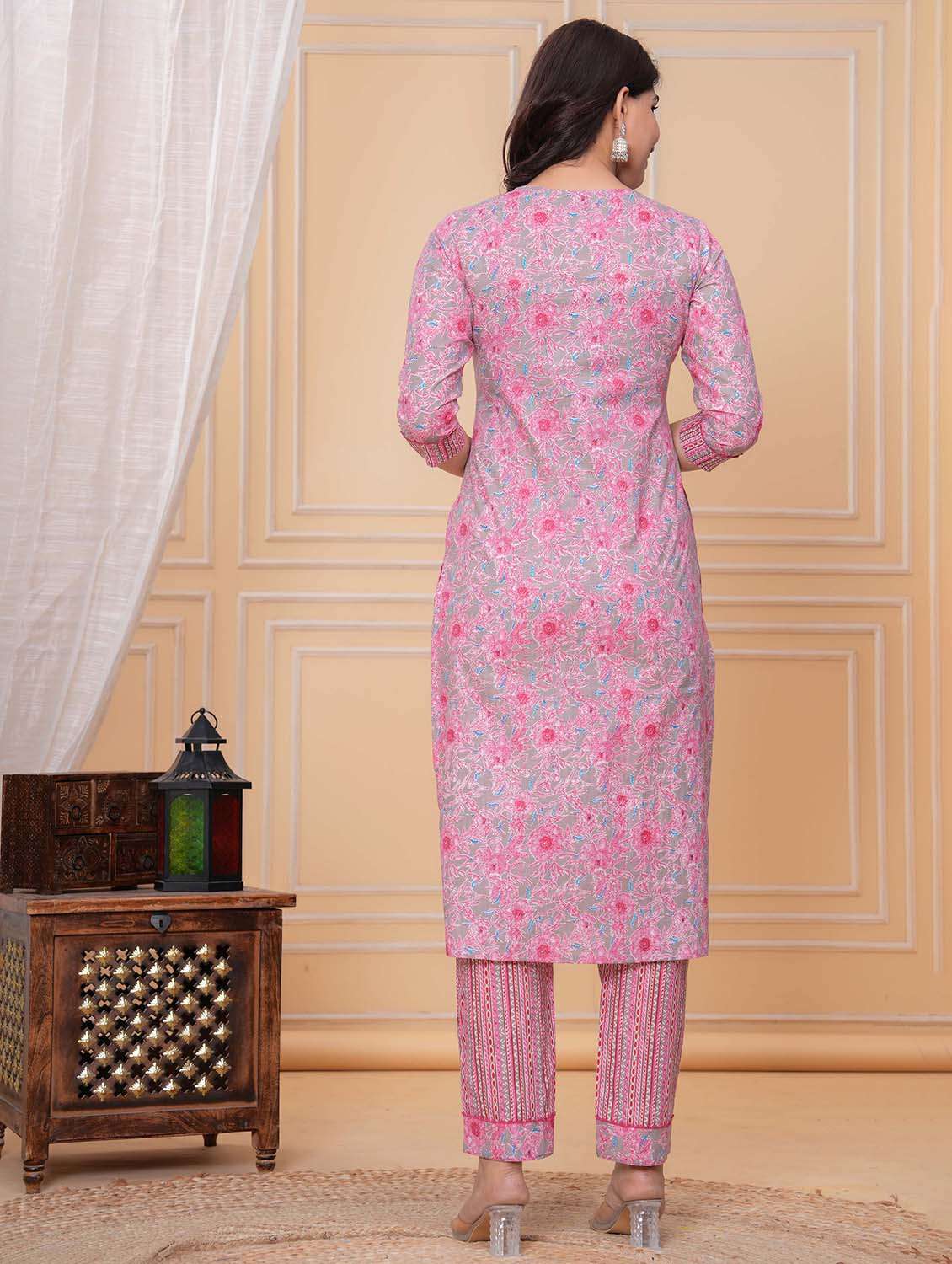 women three quarter sleeve kurta pant with dupatta set - 21969976 -  Standard Image - 3