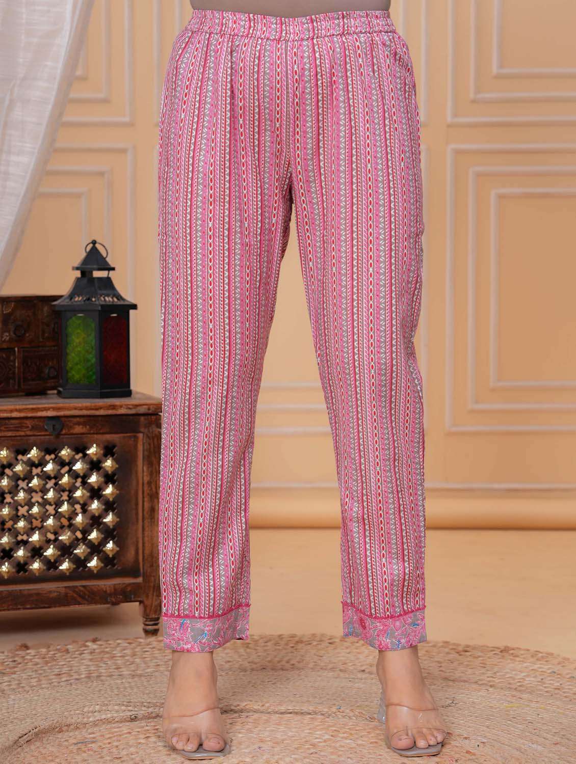 women three quarter sleeve kurta pant with dupatta set - 21969976 -  Standard Image - 5