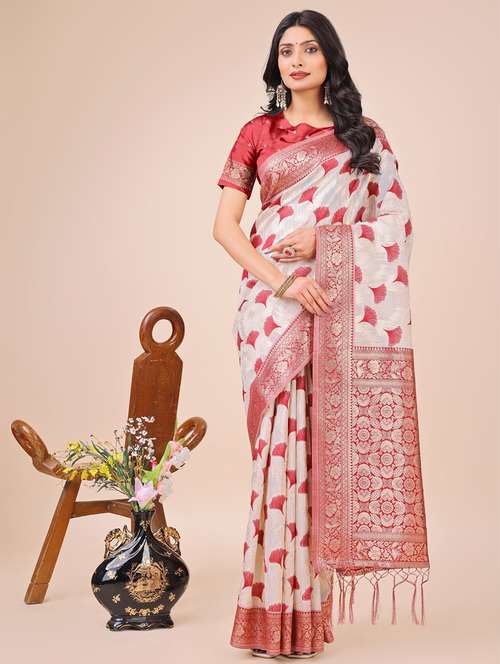 women self design bordered saree with blouse - 21970019 -  Standard Image - 0