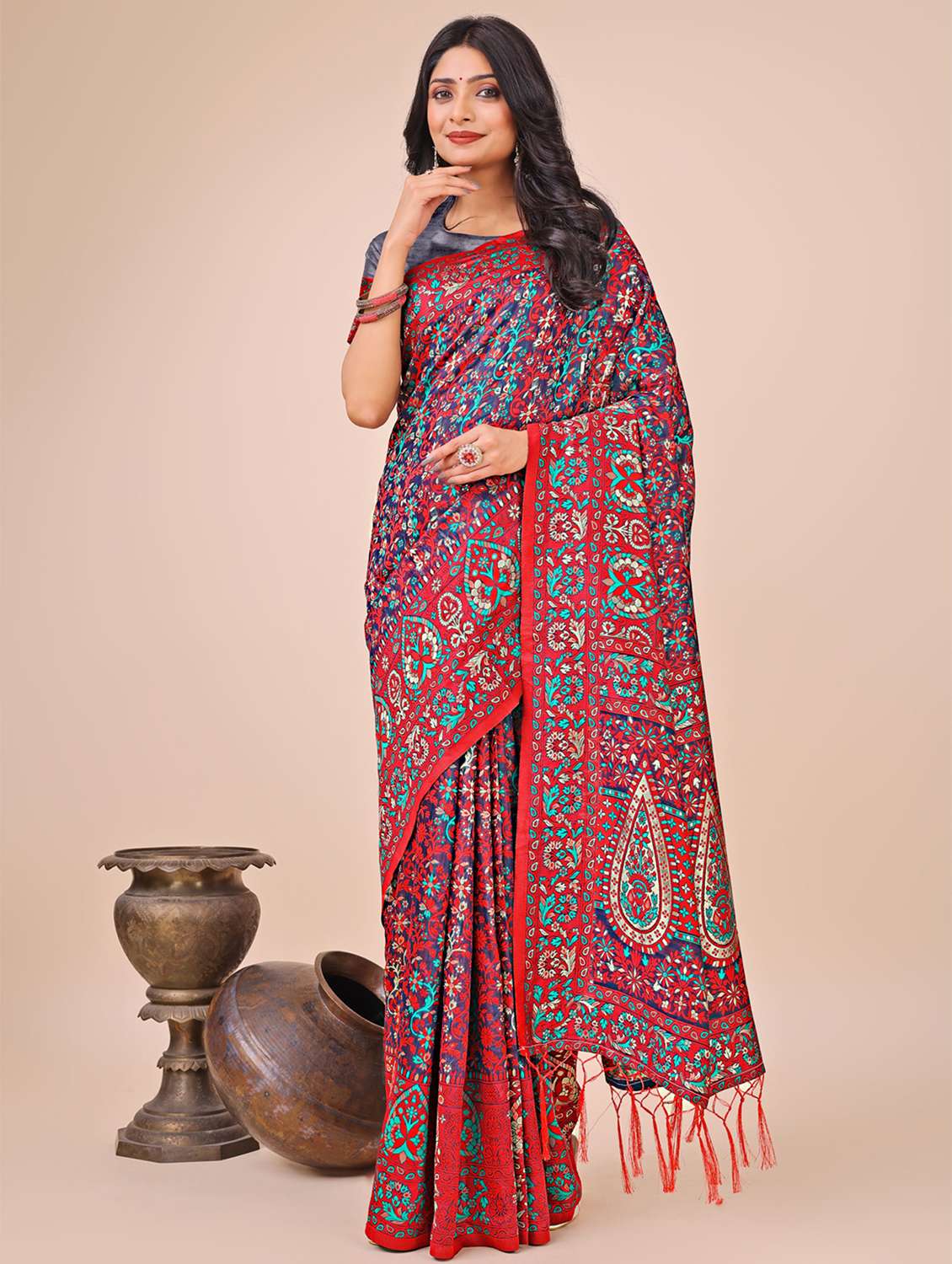 women paisley assam silk saree with blouse - 21970109 -  Zoom Image - 0