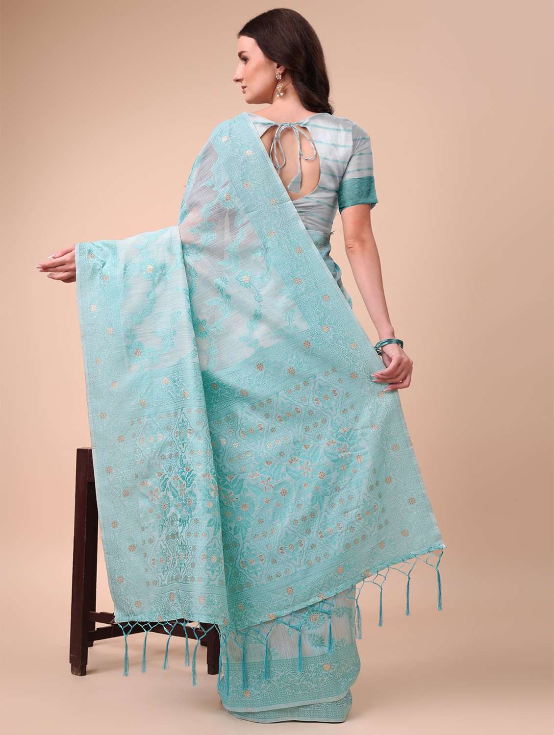 women self design bordered saree with blouse - 21970151 -  Standard Image - 3