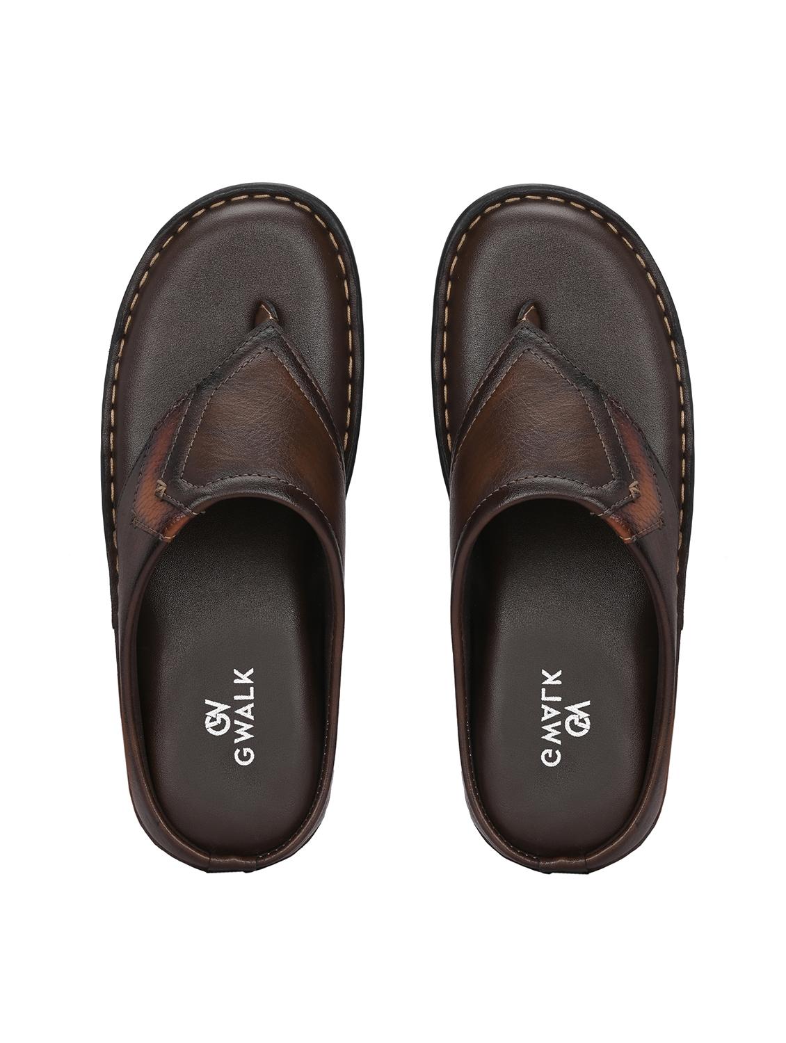 men solid toe separator sandal - 21970422 - Standard Image - 5