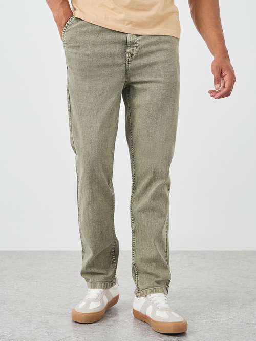 Straight Fit