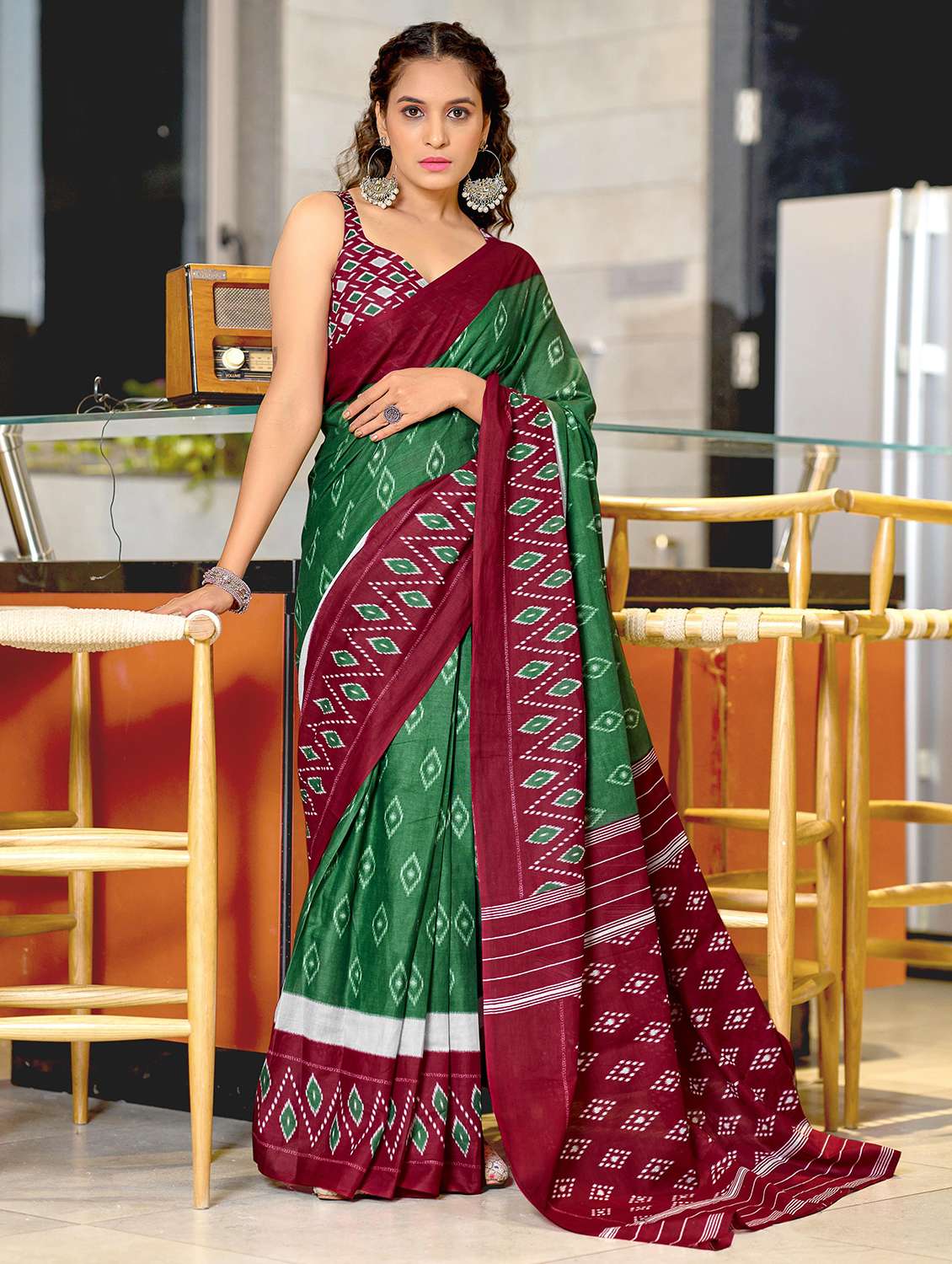 women printed casual wear saree with blouse