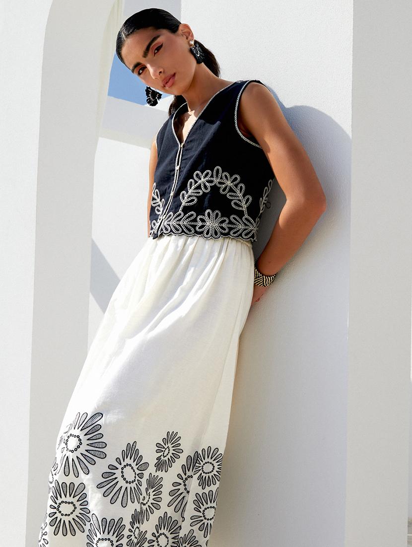 women embroidered sleeveless vest top - 21971062 - Standard Image - 5