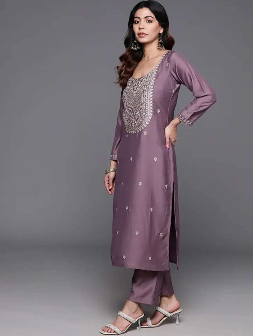 women solid with work long sleeve kurta pant with dupatta set - 21971072 -  Standard Image - 3