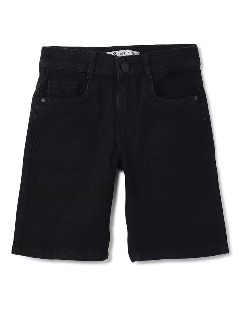 boys solid mid rise regular fit shorts 