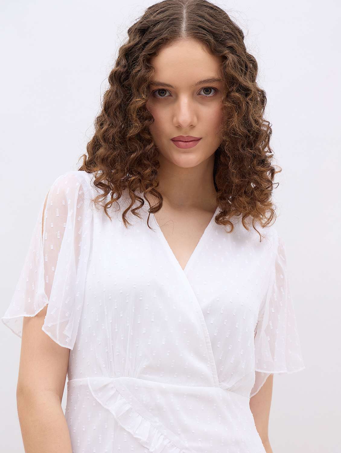 women self designed flared sleeve ruffle dress - 21971194 -  Standard Image - 5