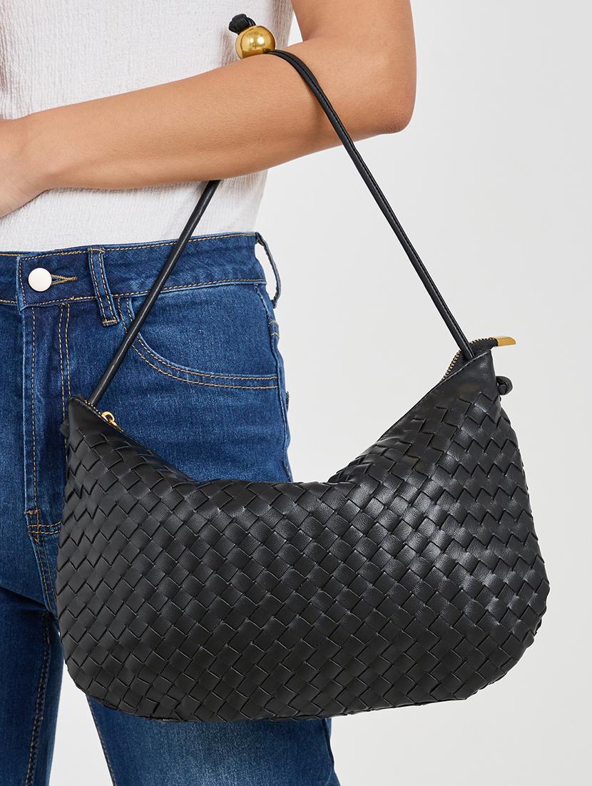 women black pu textured handbag - 21971377 - Standard Image - 5