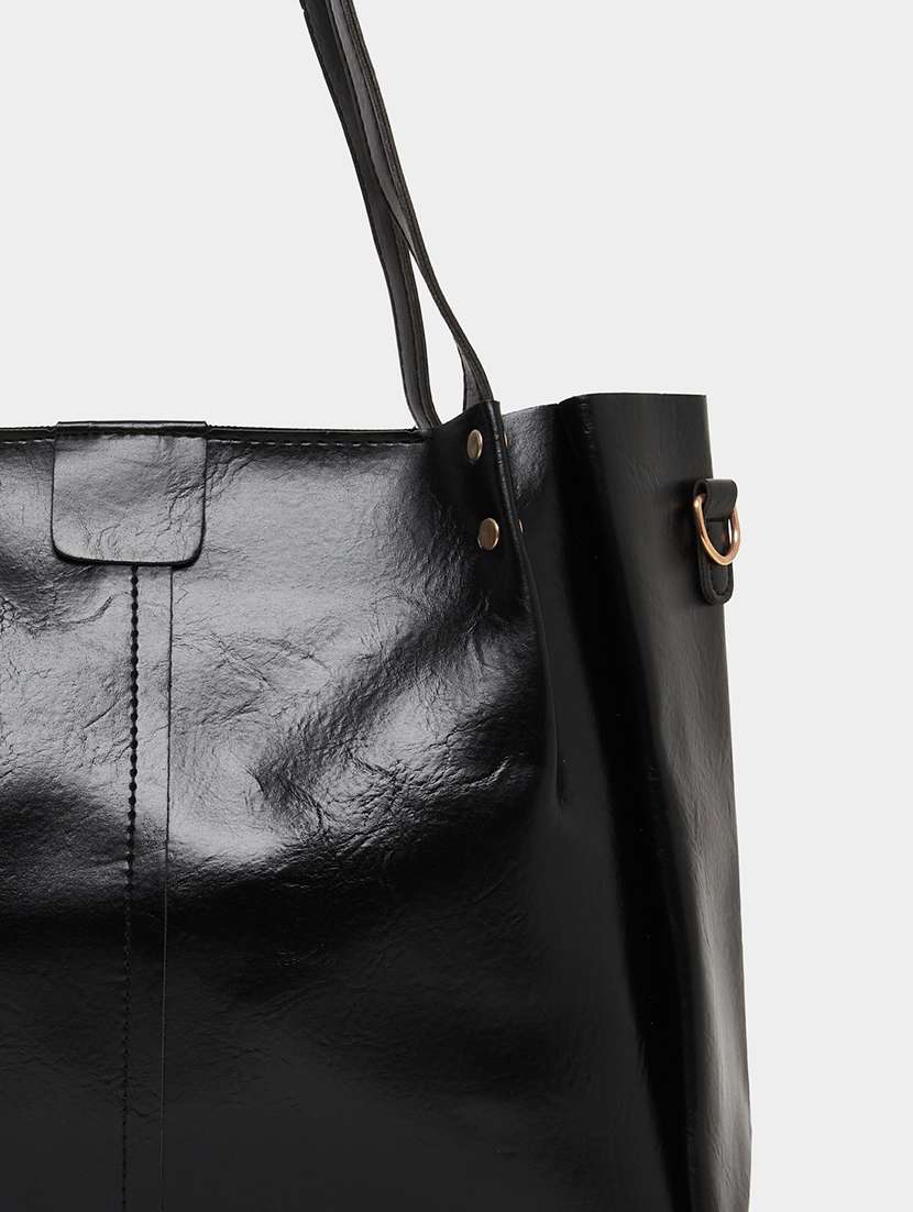 black solid strap pu shoulder bag - 21971445 -  Standard Image - 3