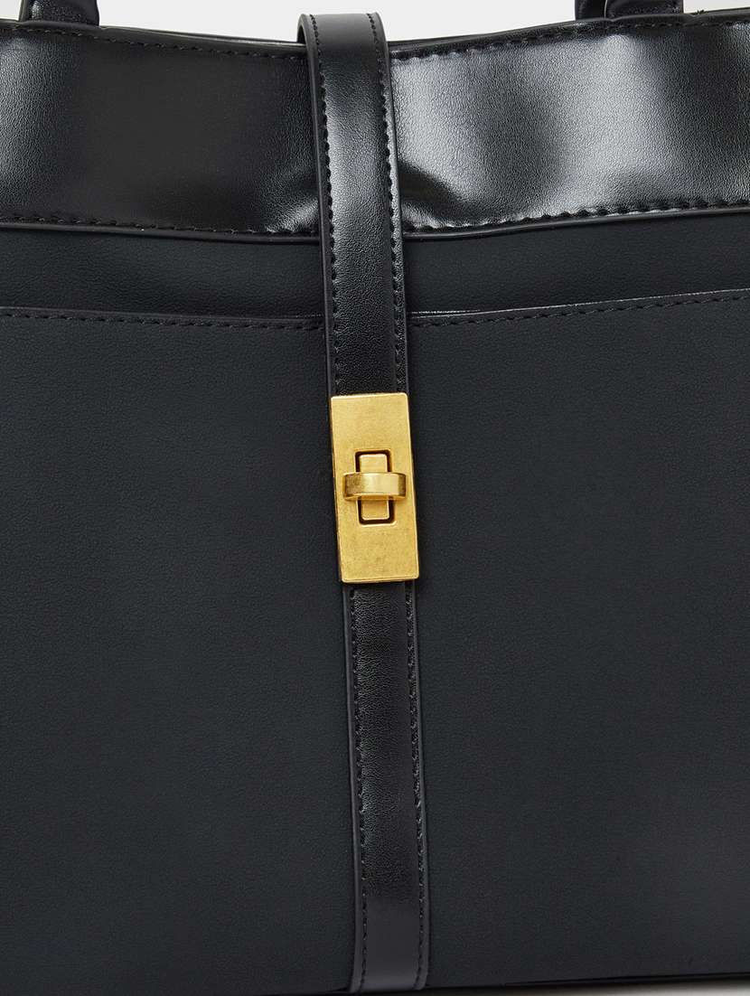 black solid regular shoulder bag - 21971504 - Standard Image - 3