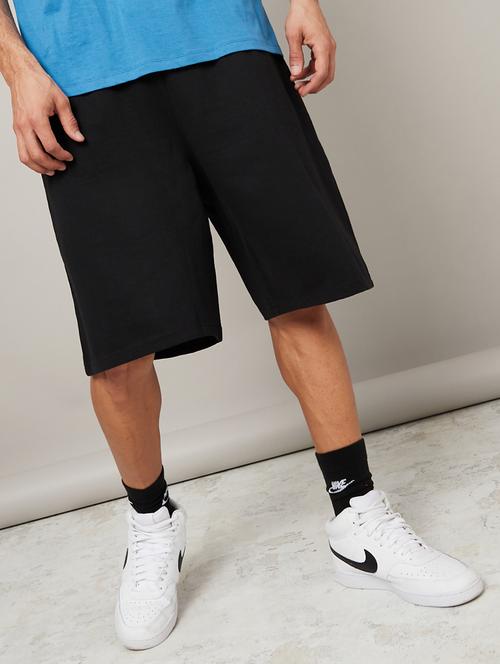 men solid mid rise loose fit short - 21971518 -  Standard Image - 0
