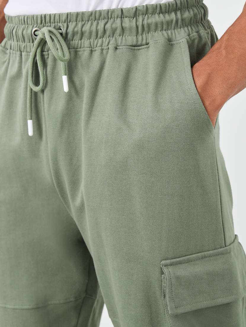men solid mid rise relaxed fit cargo jogger - 21971574 -  Standard Image - 3