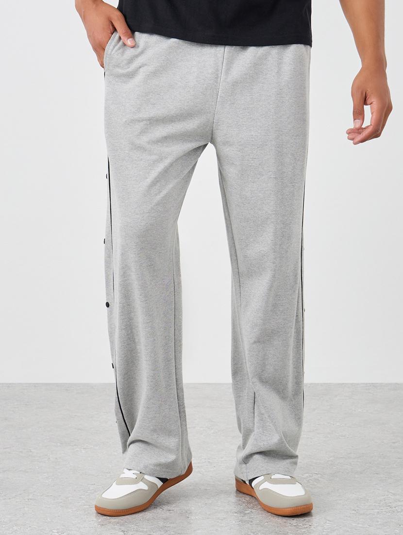 men solid mid rise full length track pant - 21971578 - Zoom Image - 0