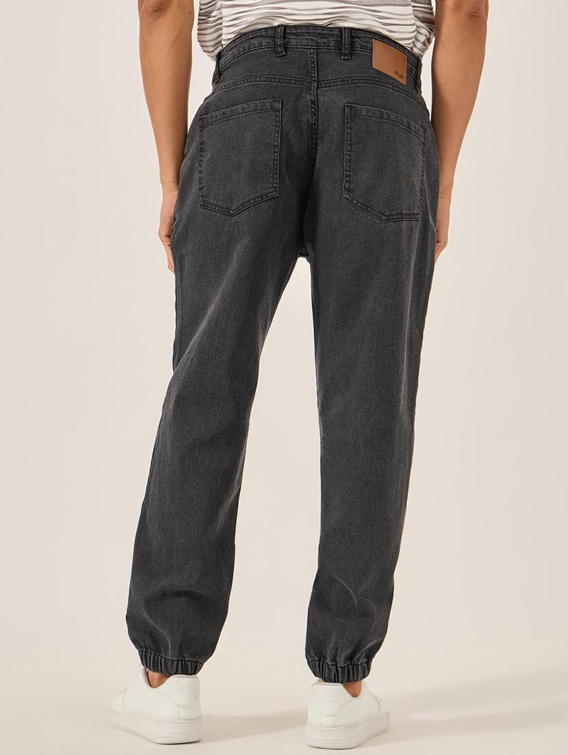 men solid mid rise relaxed fit jogger - 21971605 - Standard Image - 3