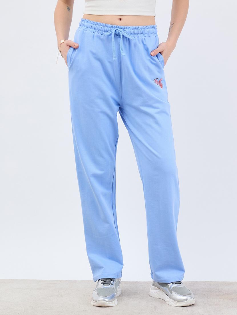 women solid mid rise relaxed fit track pant - 21971656 - Zoom Image - 0
