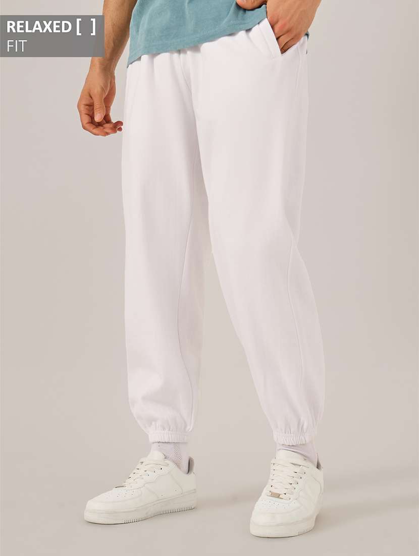 men solid mid rise relaxed fit jogger
