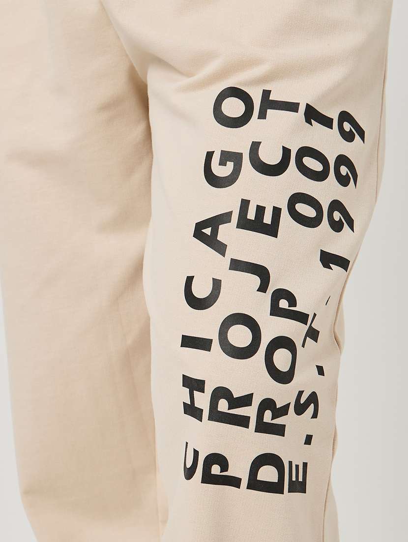 men printed mid rise relaxed fit jogger - 21971728 -  Standard Image - 3