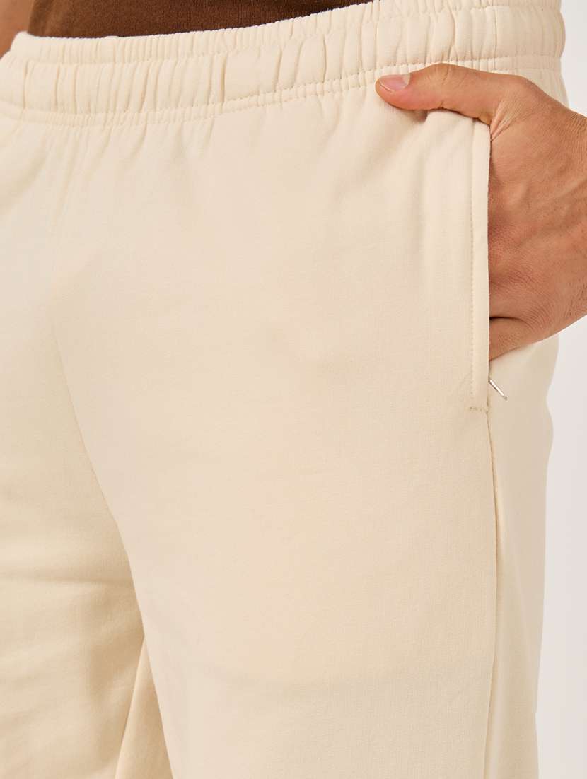 men solid mid rise relaxed fit jogger - 21971742 -  Standard Image - 5