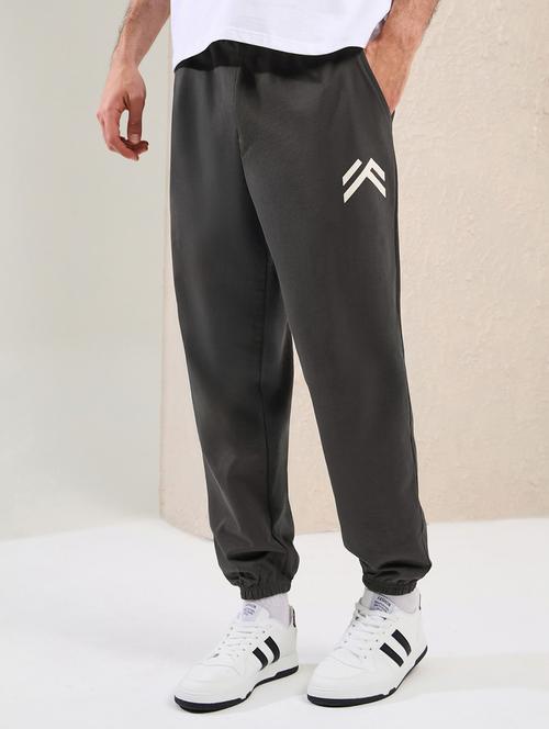 men printed mid rise relaxed fit jogger - 21971766 -  Standard Image - 0