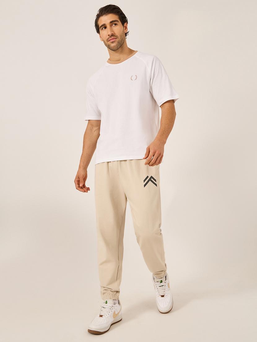men printed mid rise relaxed fit jogger - 21971767 - Standard Image - 3