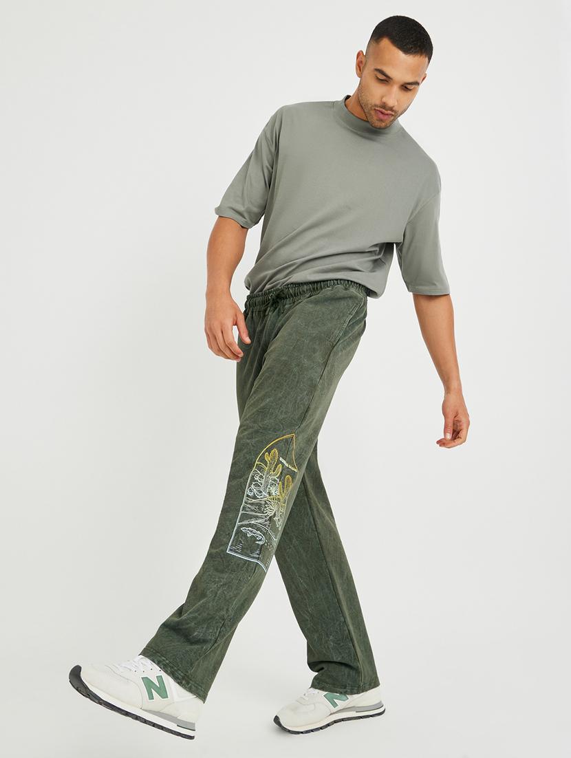 men printed mid rise relaxed fit full length track pant - 21971770 - Standard Image - 3