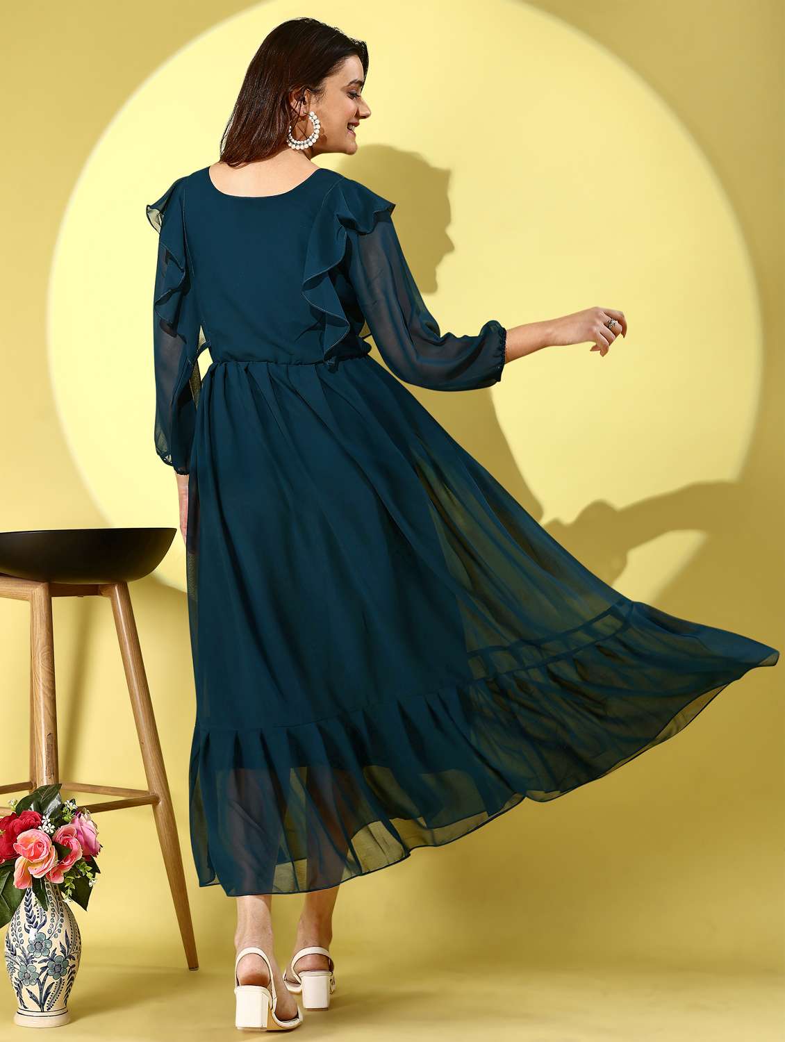 women solid puff sleeve tiered ress - 21972229 -  Standard Image - 3