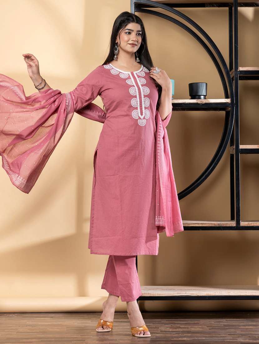 women three quarter sleeve kurta pant with dupatta set - 21972285 -  Standard Image - 3