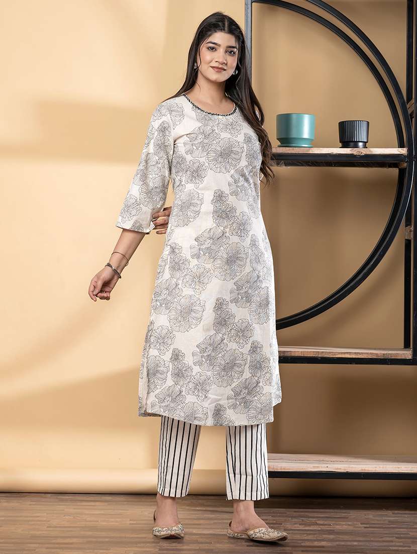 women floral printed three quarter sleeve kurta pant set - 21972287 -  Standard Image - 3