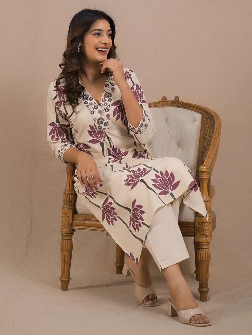 women floral printed three quarter sleeve kurta pant set - 21972303 -  Standard Image - 3