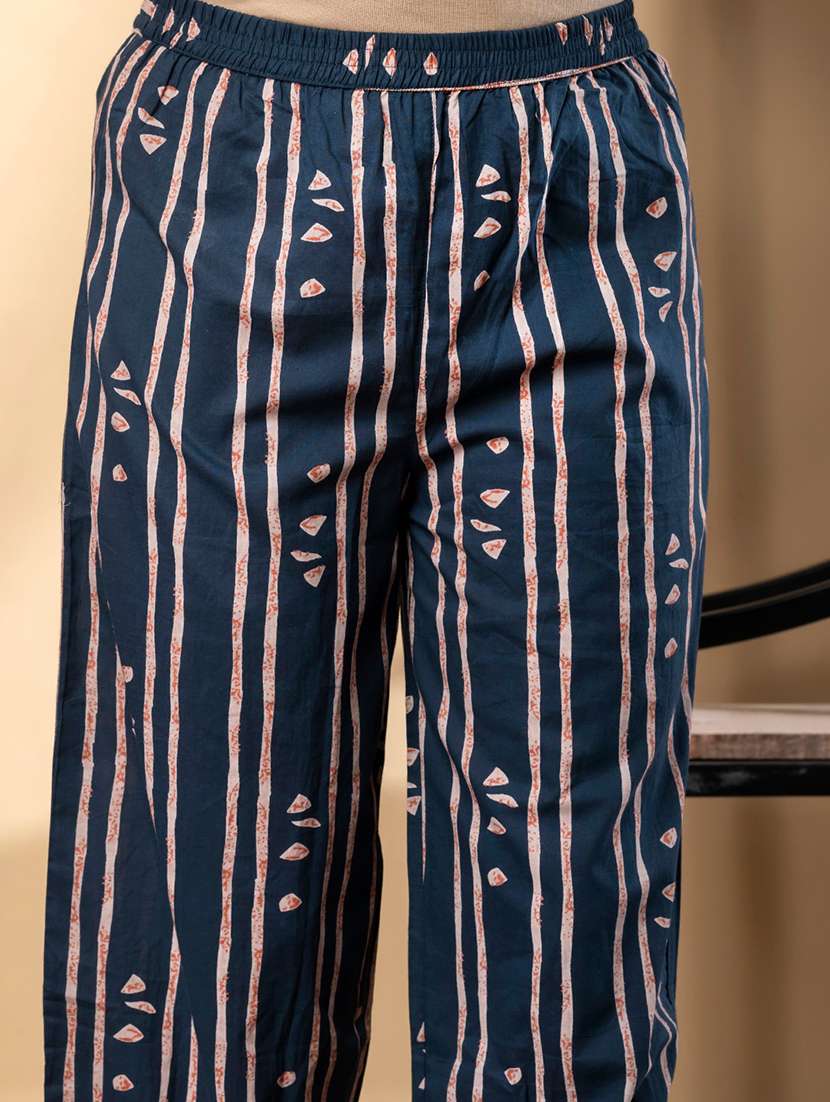 women printed sleeveless kurta pant with dupatta set - 21972310 -  Standard Image - 5