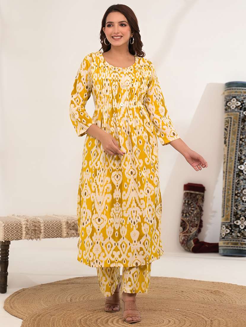 women ikat printed three quarter sleeve kurta pant set - 21972319 - Zoom Image - 0