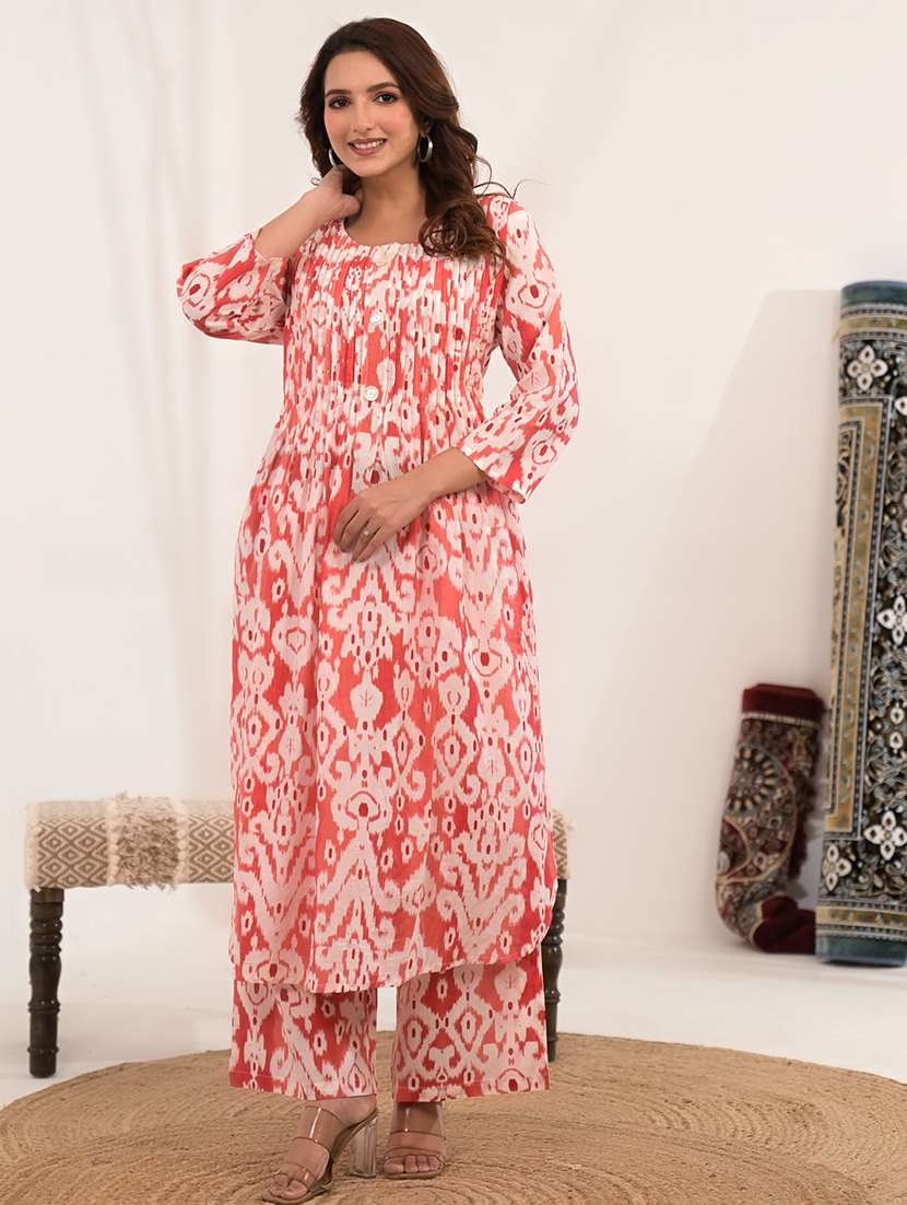 women ikat printed three quarter sleeve kurta pant set