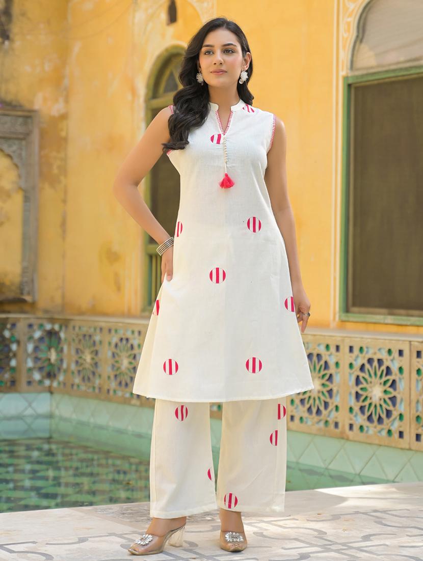 women printed sleeveless kurta pant set - 21972325 -  Zoom Image - 0