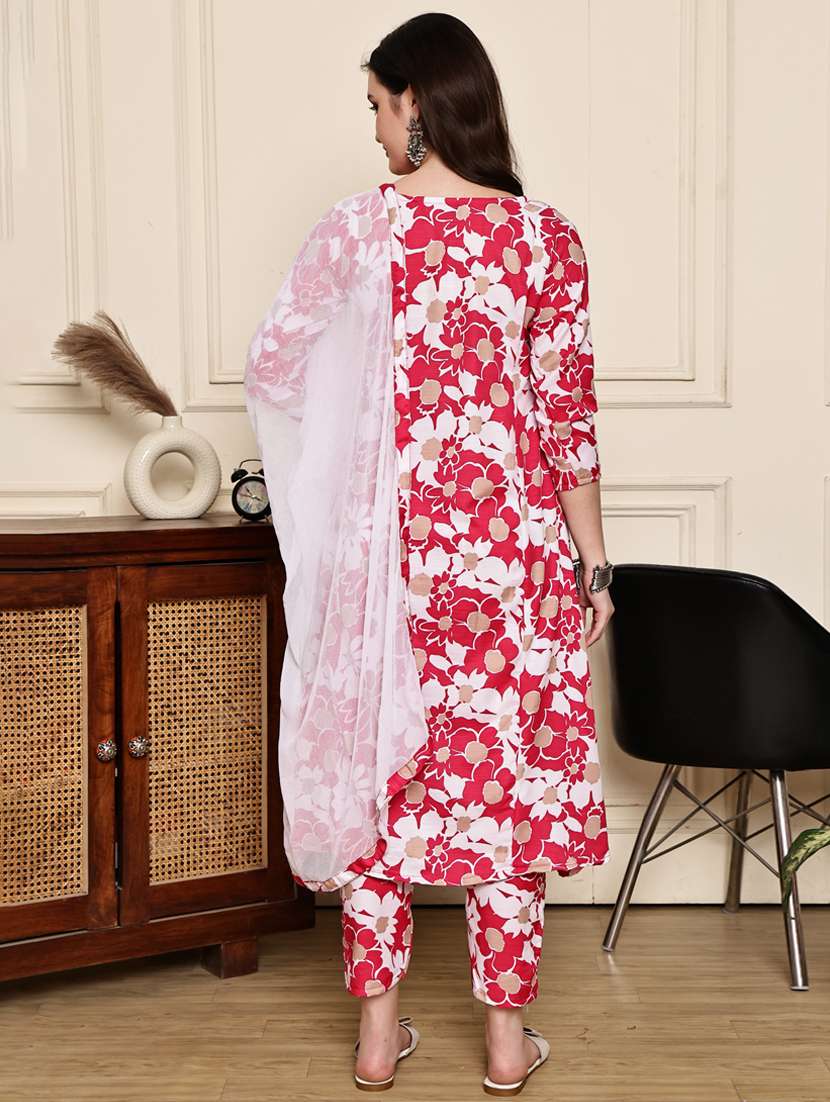 women three quarter sleeve kurta pant with dupatta set - 21972457 -  Standard Image - 3