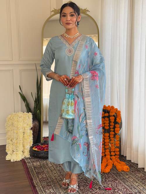 women three quarter sleeve kurta pant with dupatta set - 21972540 -  Standard Image - 0