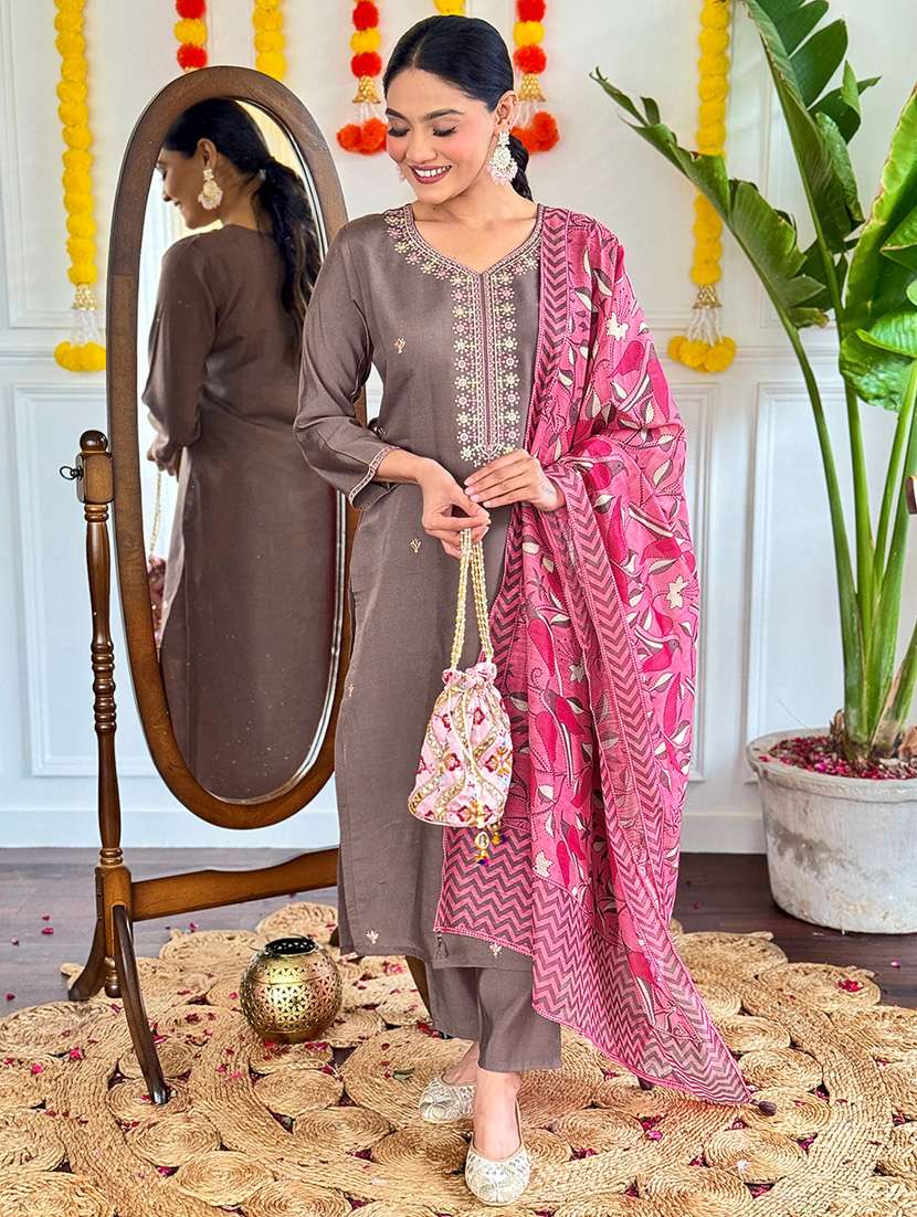 women three quarter sleeve kurta pant with dupatta set