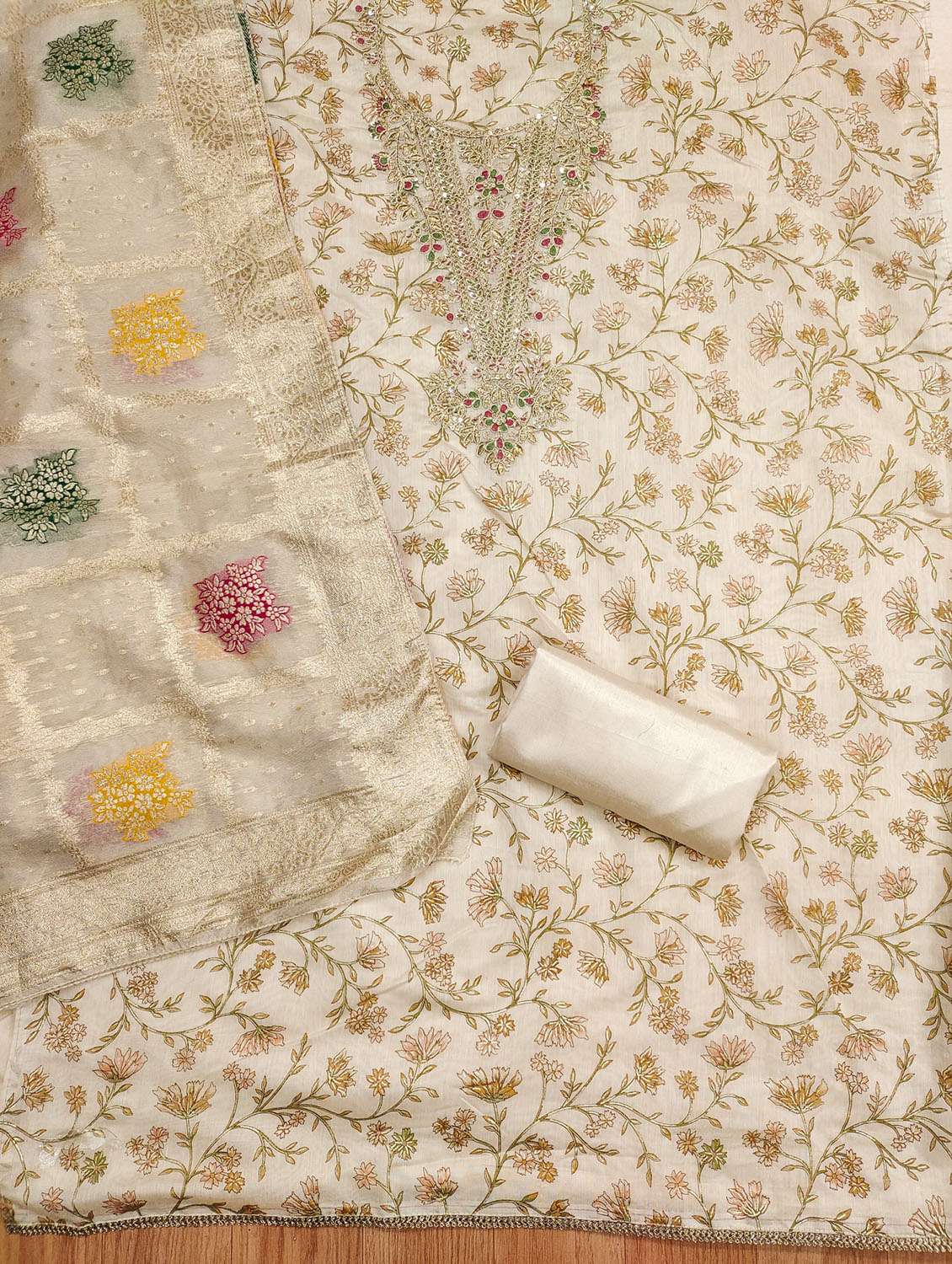 women floral embroidered unstitched suit set - 21974879 -  Standard Image - 3